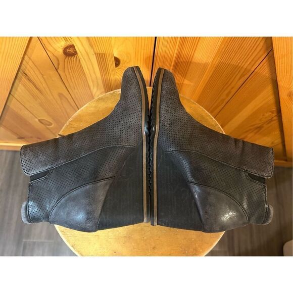 SOUL Naturalizer Women's Haley2 Ankle Boot, Black Nubuck, Size 8M Wedge Zip Up - Picture 6 of 8